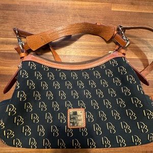 Dooney and Bourke hand bag